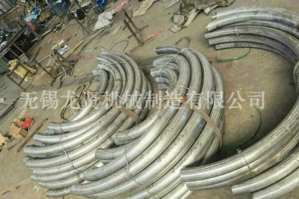 封頭盤(pán)管加工時(shí)還有哪些地方需要注重下？