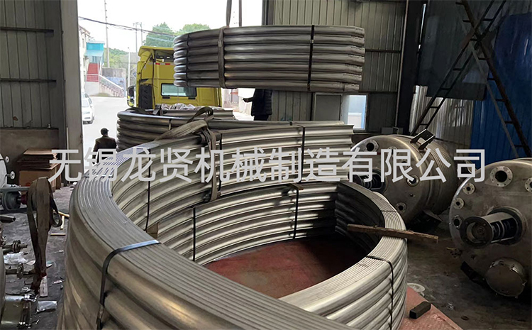 封頭上半管碰見(jiàn)接管怎么繞？